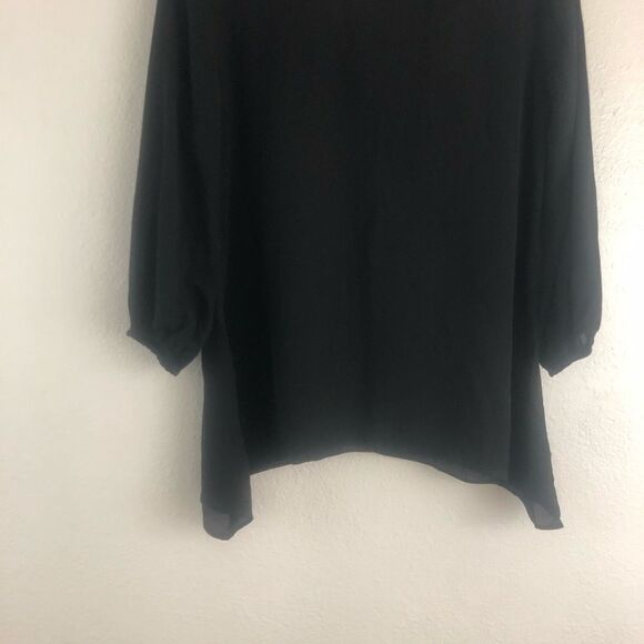 Sami & Jo Black low high neck details blouse size S   New with tags - Picture 2 of 6